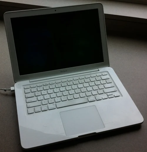 MacBook - - انواع ماك بوك - ماك بوك مستعمل للبيع