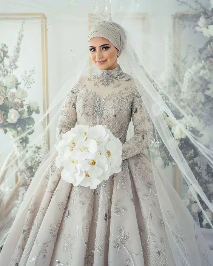 فساتين زفاف منفوشة 2025