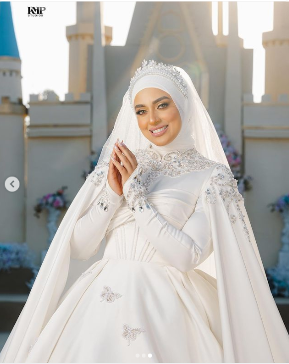 فساتين زفاف منفوشة 2025