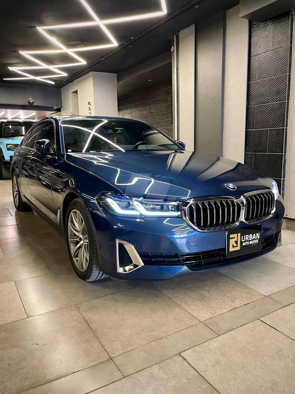 BMW 530i 2023 مستعملة للبيع